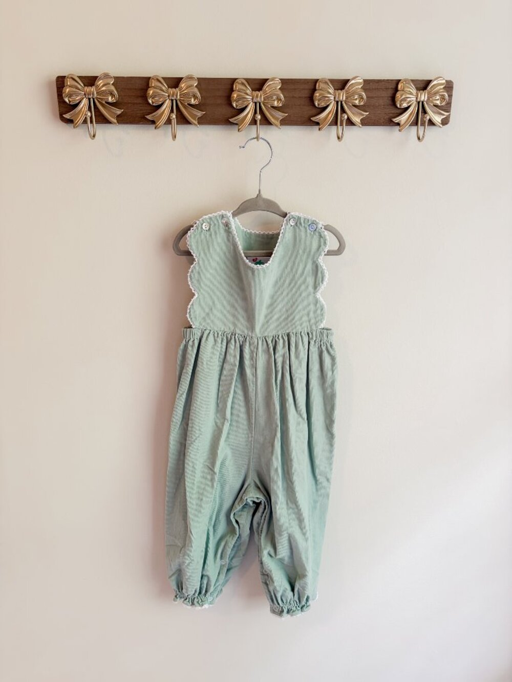 Shrimp and Grits Girls 3T Green Sleeveless Romper with Lace Trim